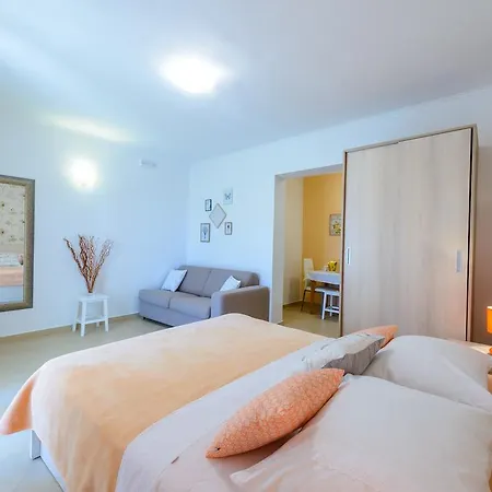 Ive Apartment *